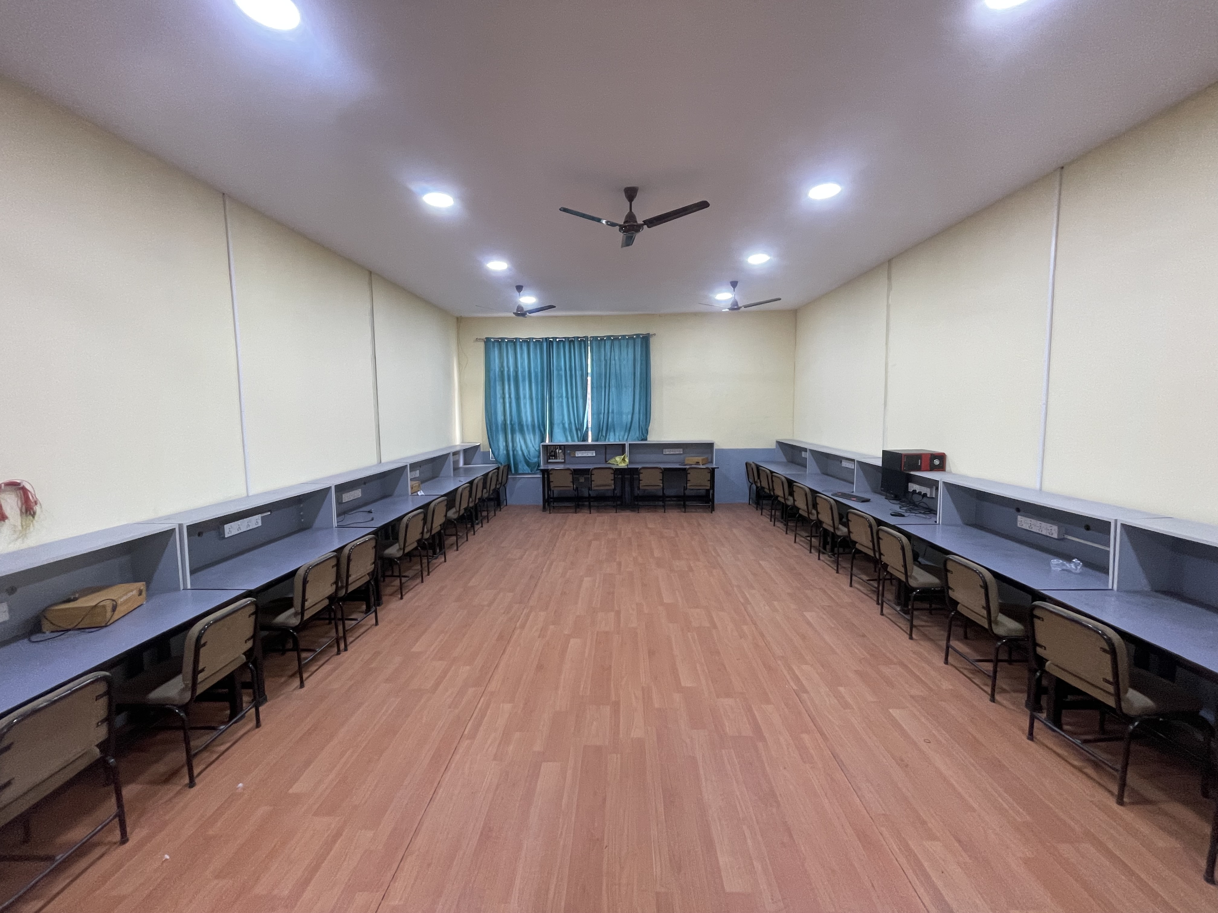 Basic Electronics Laboratory (D-110)